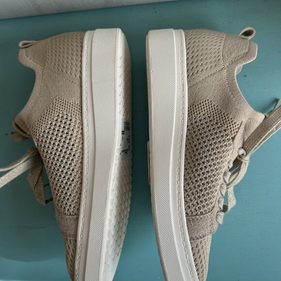 NWT White Mountain Uncut Slip On Sneakers Taupe Fabric Mid Top Size 7.5 Comfort - Picture 7 of 13